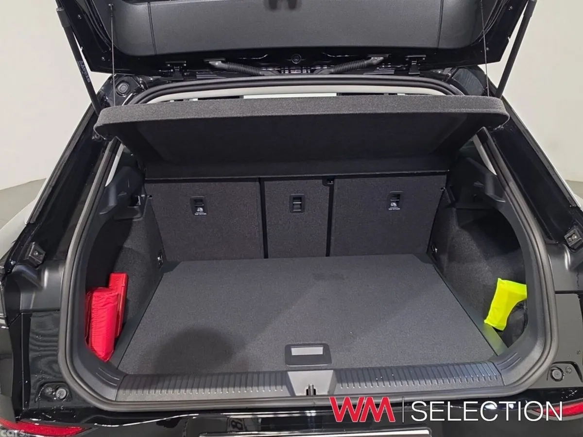 Volkswagen T-Roc Estate, Petrol, 2026, Black