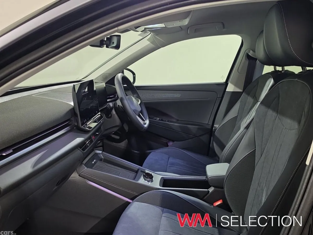 Volkswagen T-Roc Estate, Petrol, 2026, Black