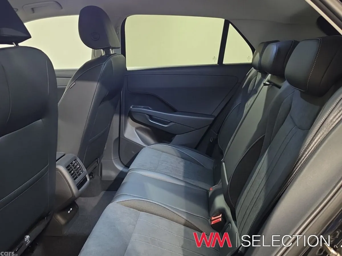 Volkswagen T-Roc Estate, Petrol, 2026, Black