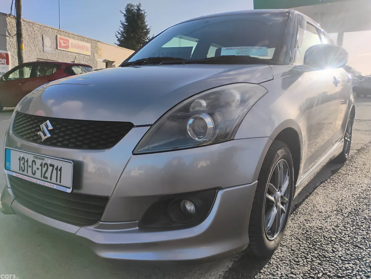 Suzuki Swift Hatchback, Petrol, 2013, Silver