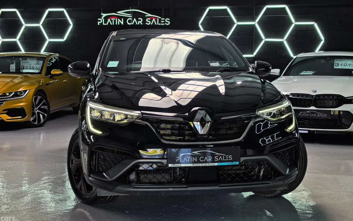 Renault Arkana Hatchback, Petrol, 2023, Black