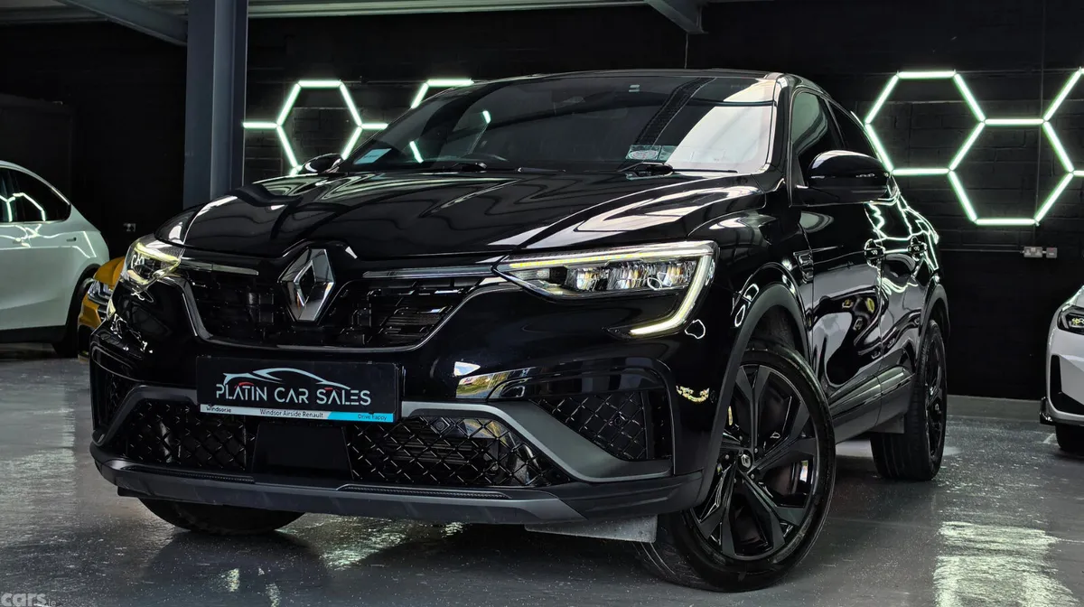 Renault Arkana Hatchback, Petrol, 2023, Black
