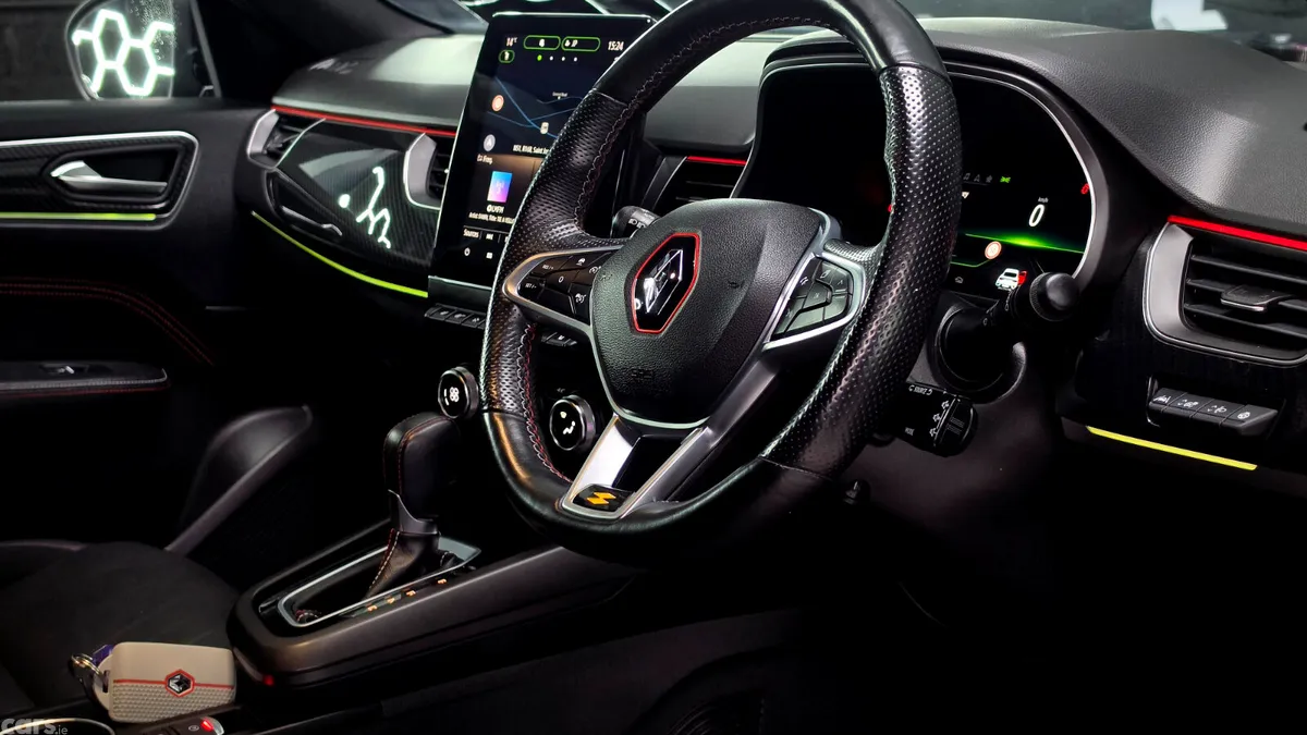 Renault Arkana Hatchback, Petrol, 2023, Black