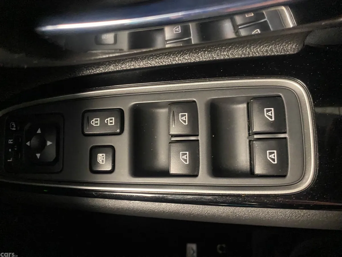 Mitsubishi Outlander SUV, Petrol Plug-in Hybrid, 2019, Grey