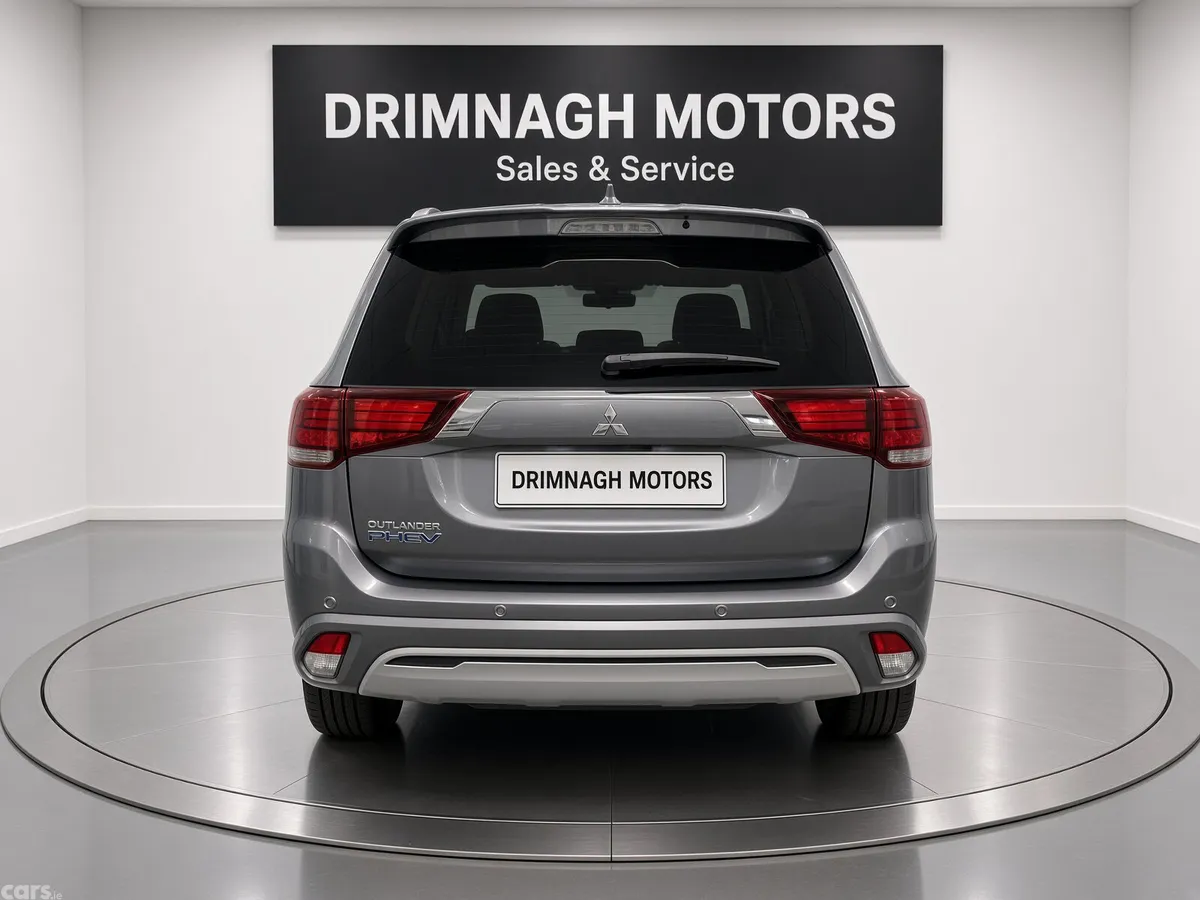 Mitsubishi Outlander SUV, Petrol Plug-in Hybrid, 2019, Grey