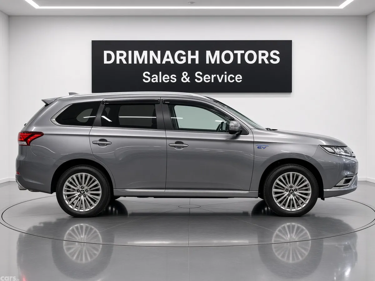Mitsubishi Outlander SUV, Petrol Plug-in Hybrid, 2019, Grey