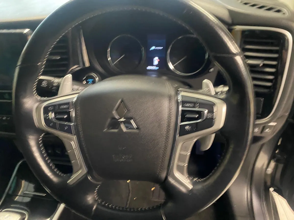 Mitsubishi Outlander SUV, Petrol Plug-in Hybrid, 2019, Grey