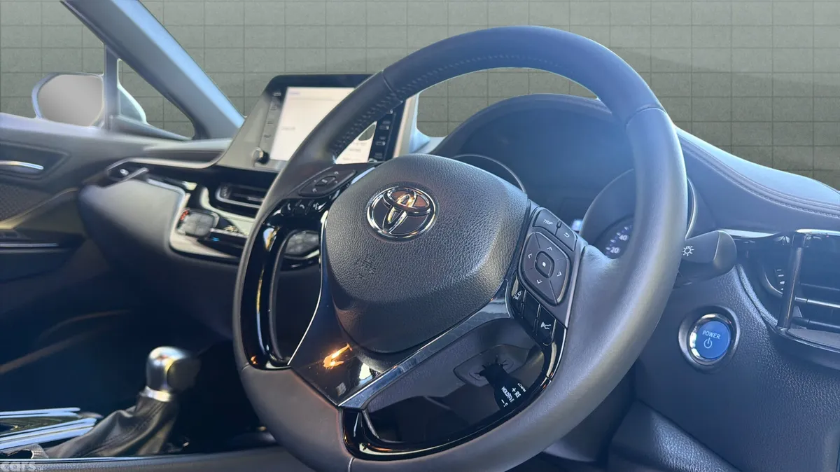 Toyota C-HR Hatchback, Petrol Hybrid, 2021, White