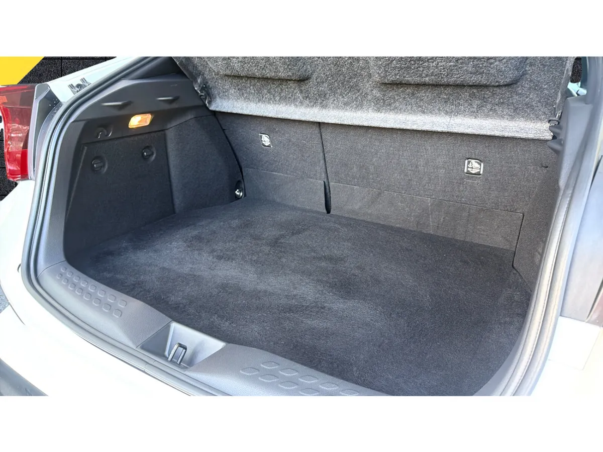 Toyota C-HR Hatchback, Petrol Hybrid, 2021, White