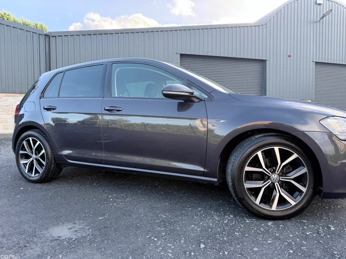 Volkswagen Golf Hatchback, Petrol, 2015, Grey
