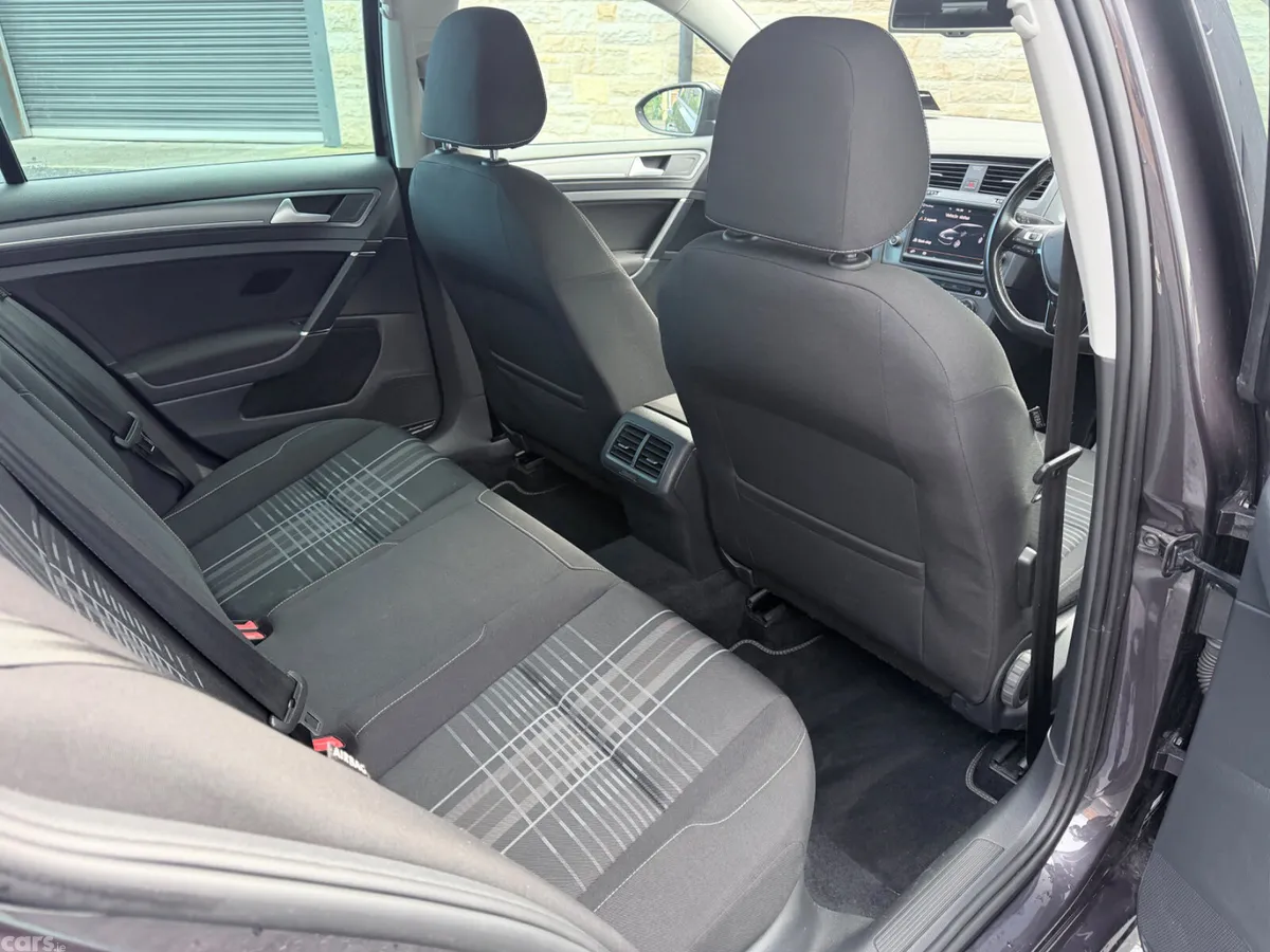 Volkswagen Golf Hatchback, Petrol, 2015, Grey