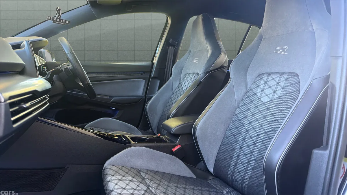Volkswagen Golf Hatchback, Diesel, 2023, Black
