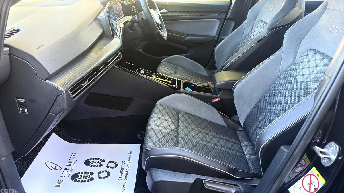 Volkswagen Golf Hatchback, Diesel, 2023, Black