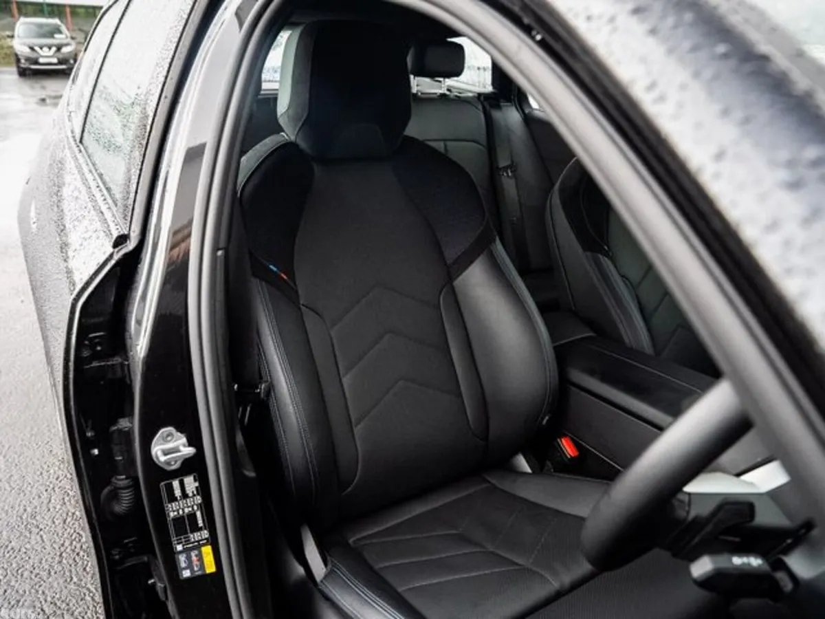 BMW 5-Series Estate, Petrol Plug-in Hybrid, 2024, Grey