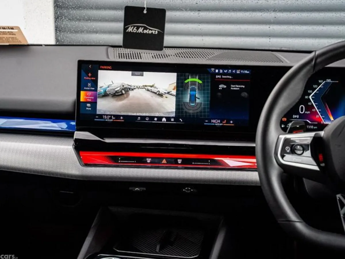 BMW 5-Series Estate, Petrol Plug-in Hybrid, 2024, Grey