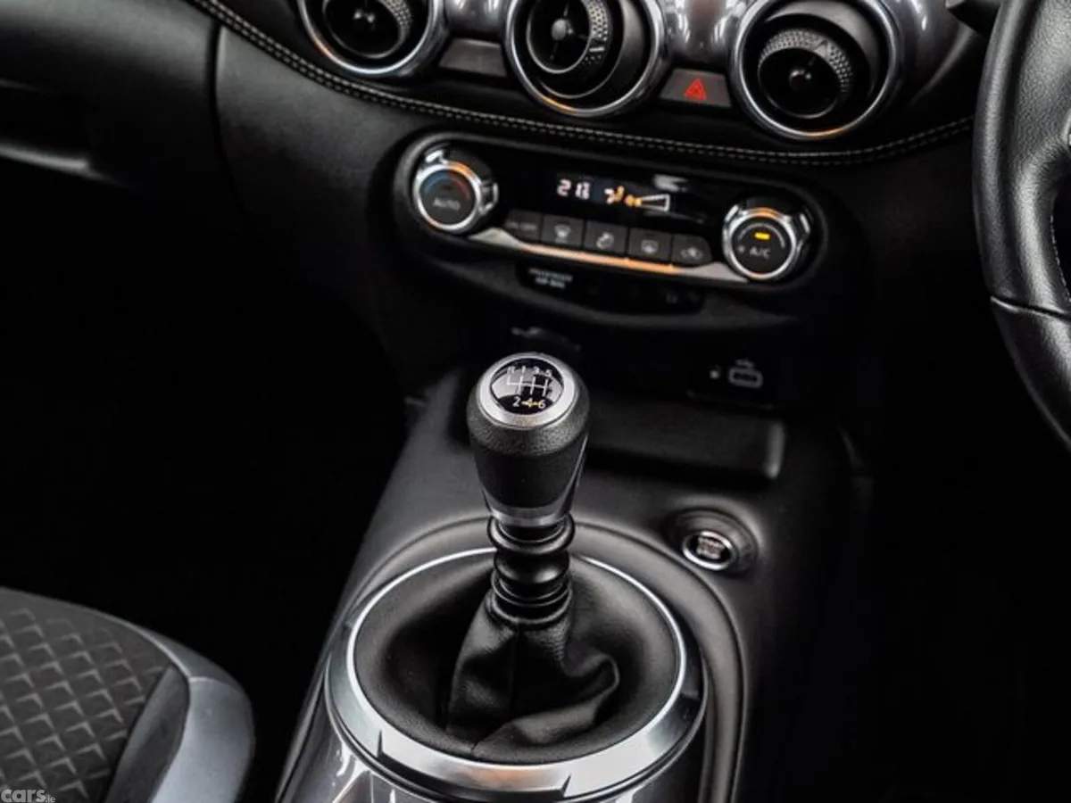 Nissan Juke MPV, Petrol, 2024, Grey