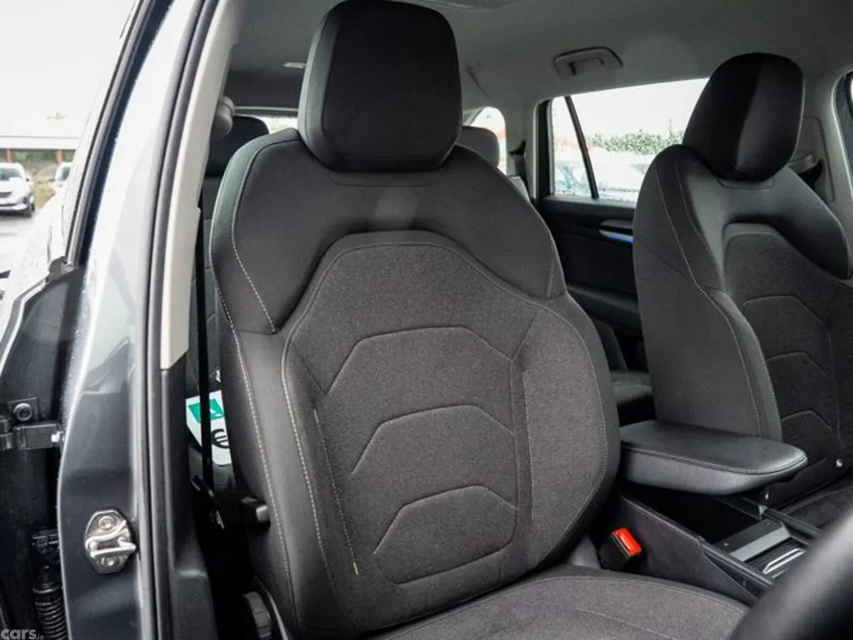 Skoda Kodiaq Estate, Diesel, 2025, Grey