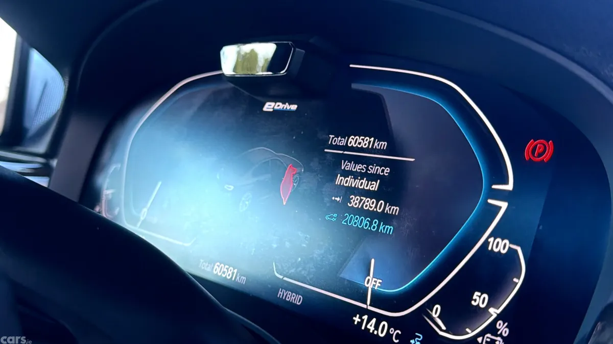 BMW 5-Series Saloon, Petrol Plug-in Hybrid, 2021, White