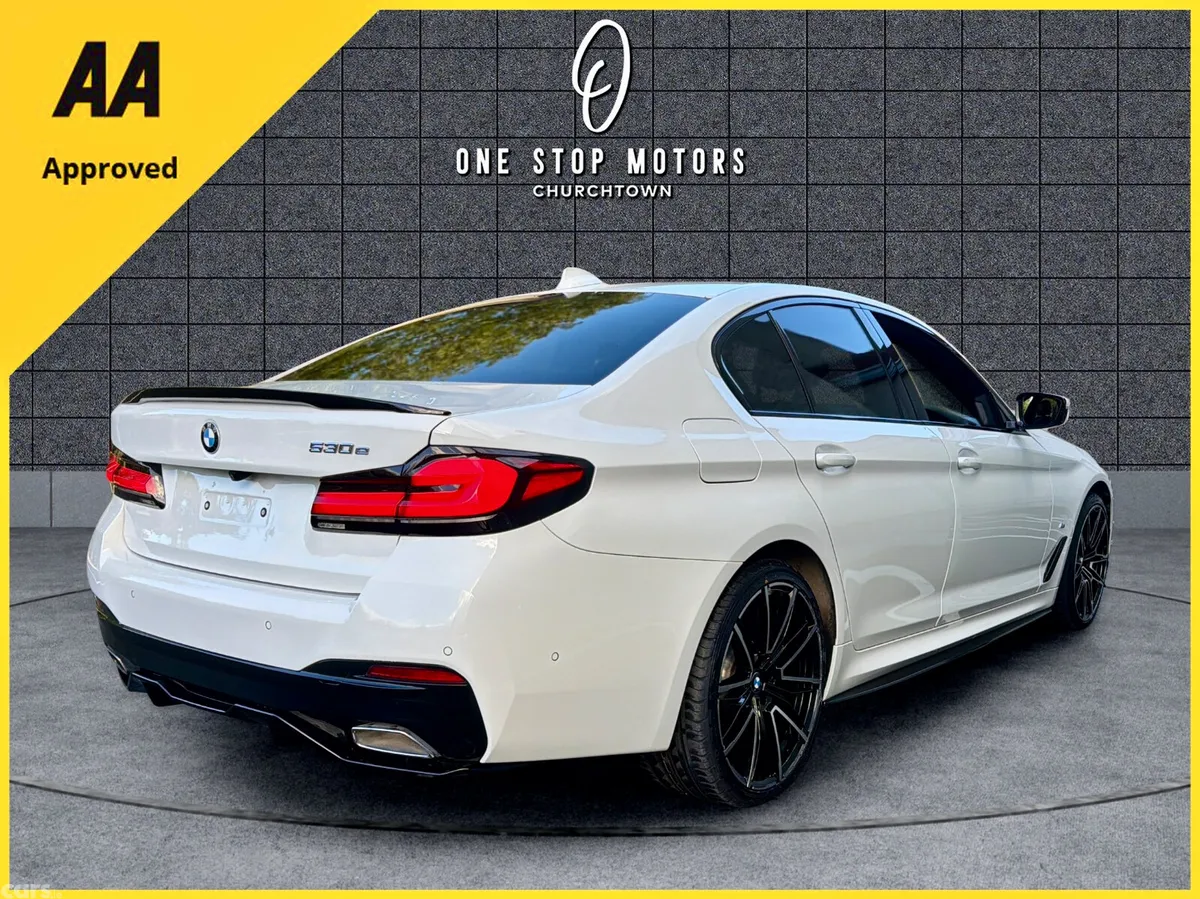 BMW 5-Series Saloon, Petrol Plug-in Hybrid, 2021, White