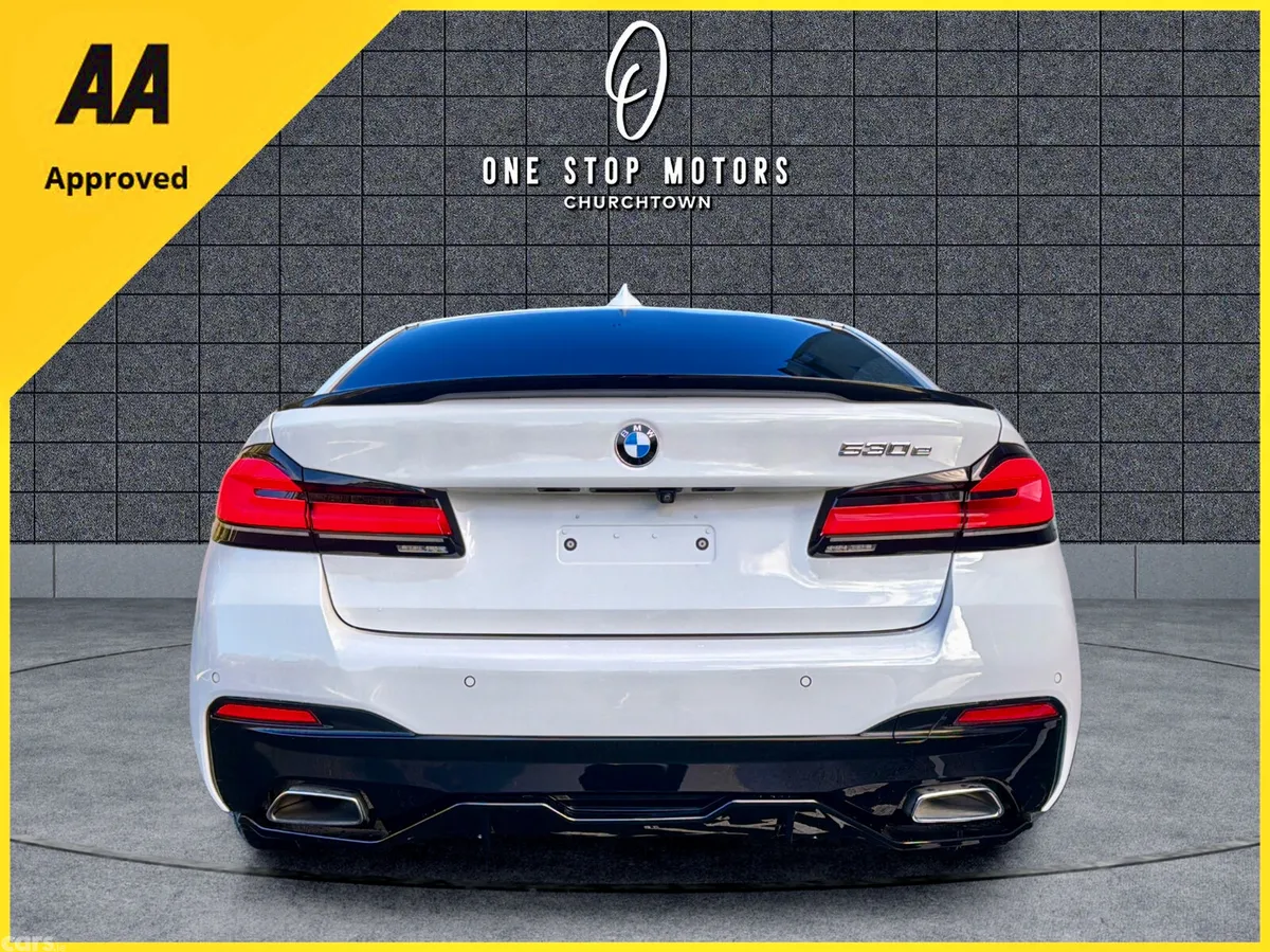 BMW 5-Series Saloon, Petrol Plug-in Hybrid, 2021, White
