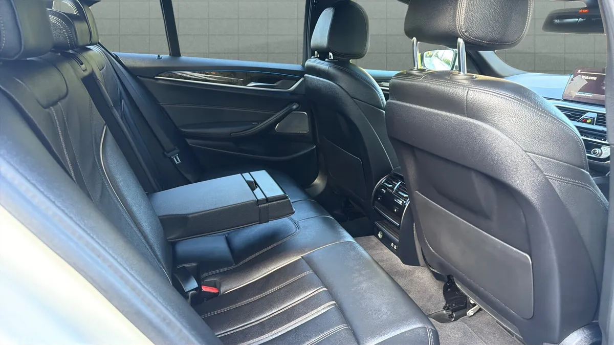 BMW 5-Series Saloon, Petrol Plug-in Hybrid, 2021, White