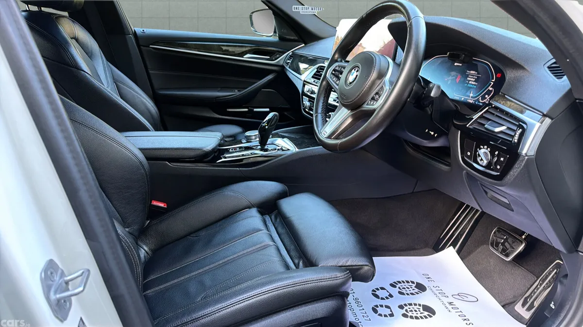 BMW 5-Series Saloon, Petrol Plug-in Hybrid, 2021, White