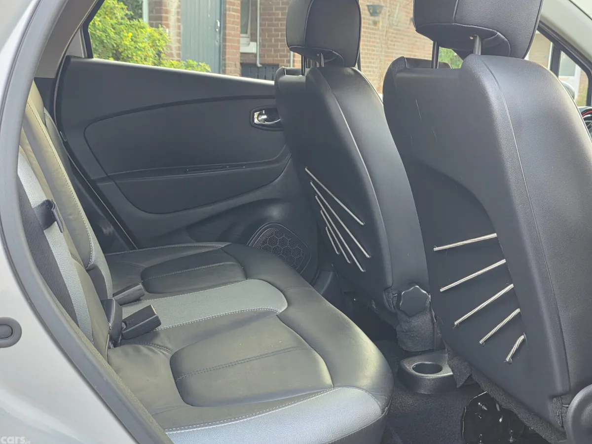 Renault Captur Hatchback, Diesel, 2017, Grey