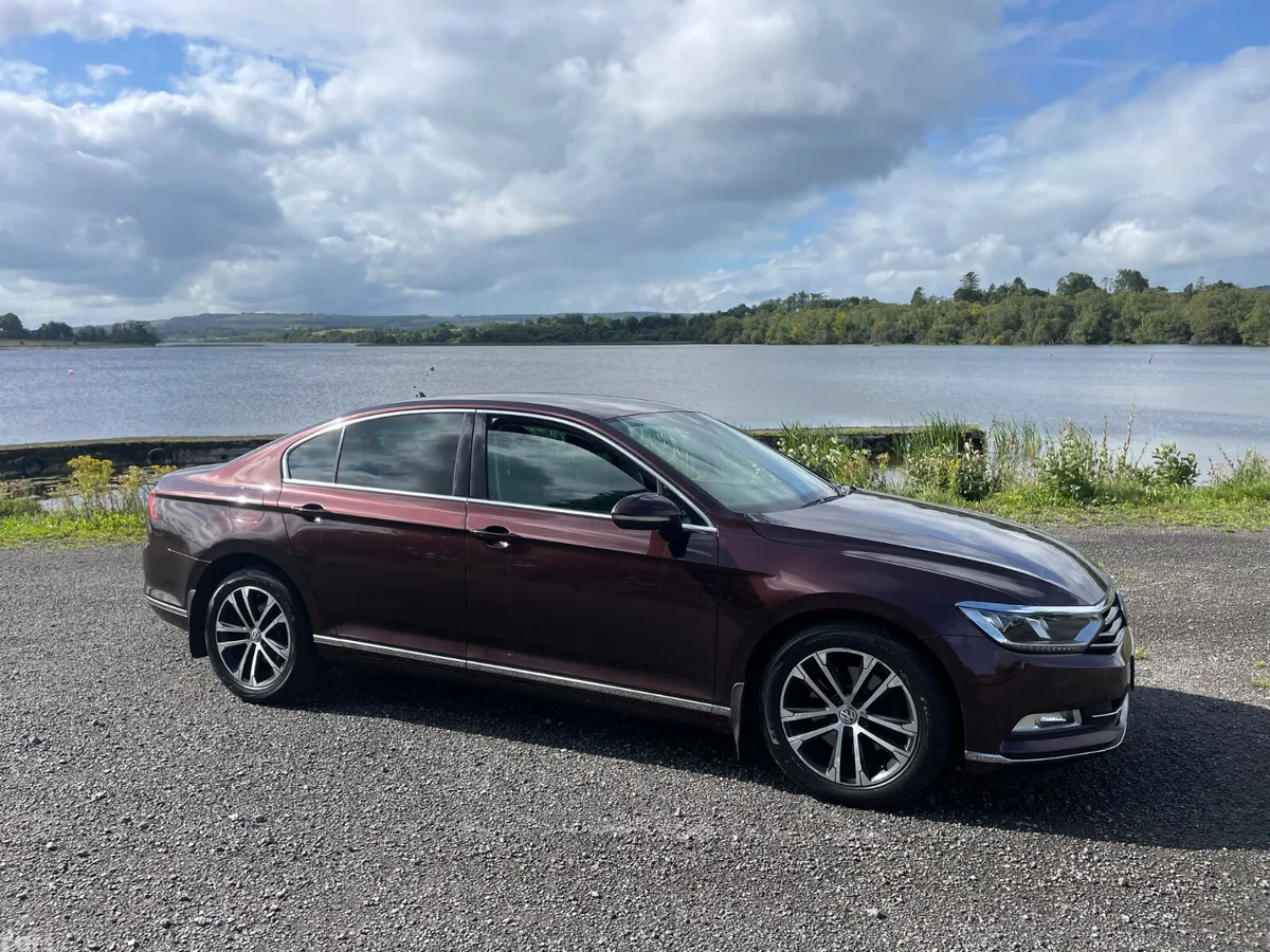 Volkswagen Passat Saloon, Diesel, 2018, Red