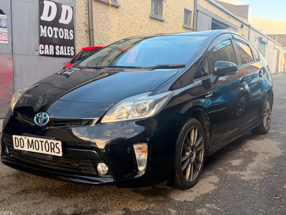 Toyota Prius Hatchback, Petrol Hybrid, 2015, Black