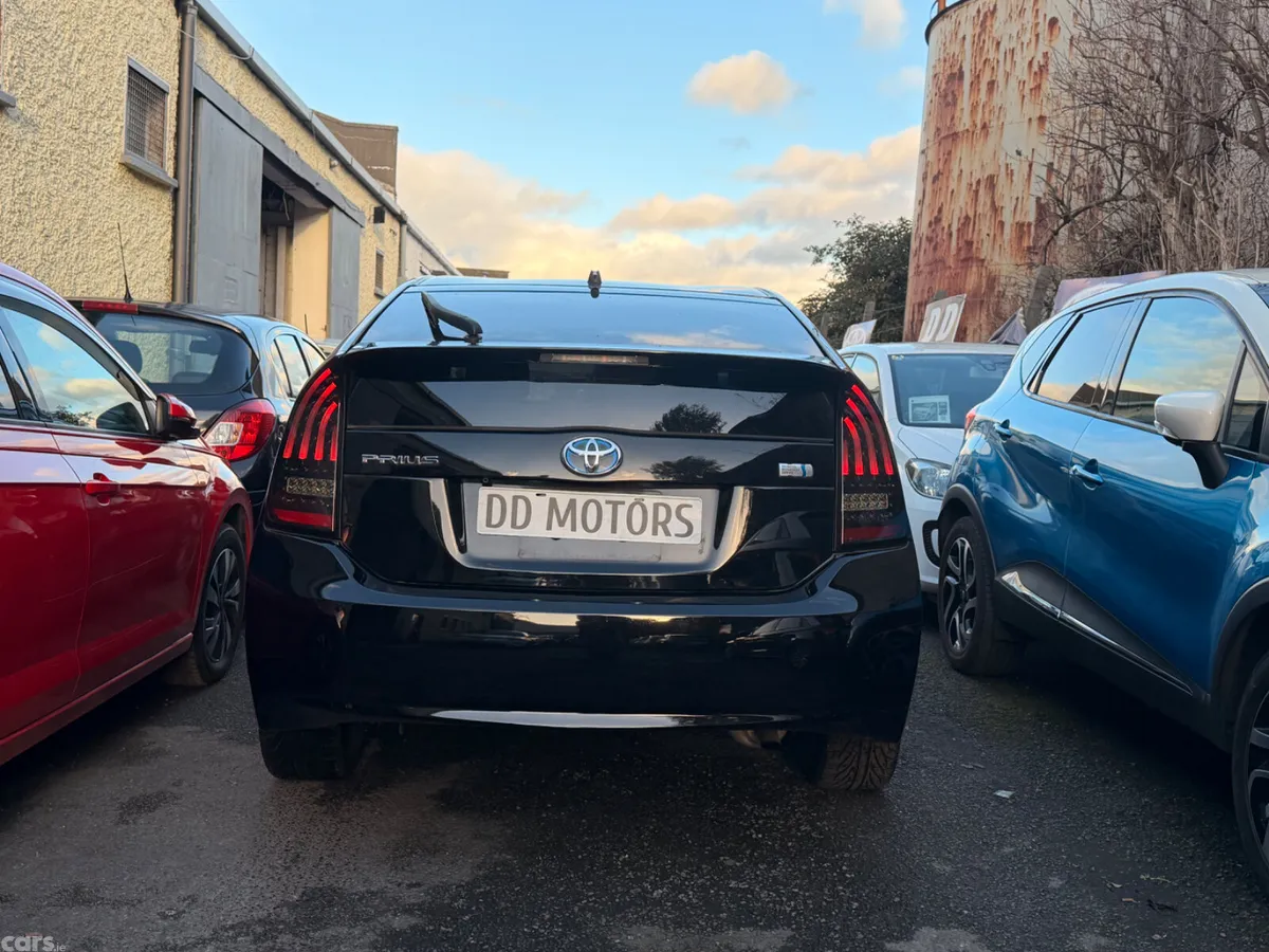 Toyota Prius Hatchback, Petrol Hybrid, 2015, Black