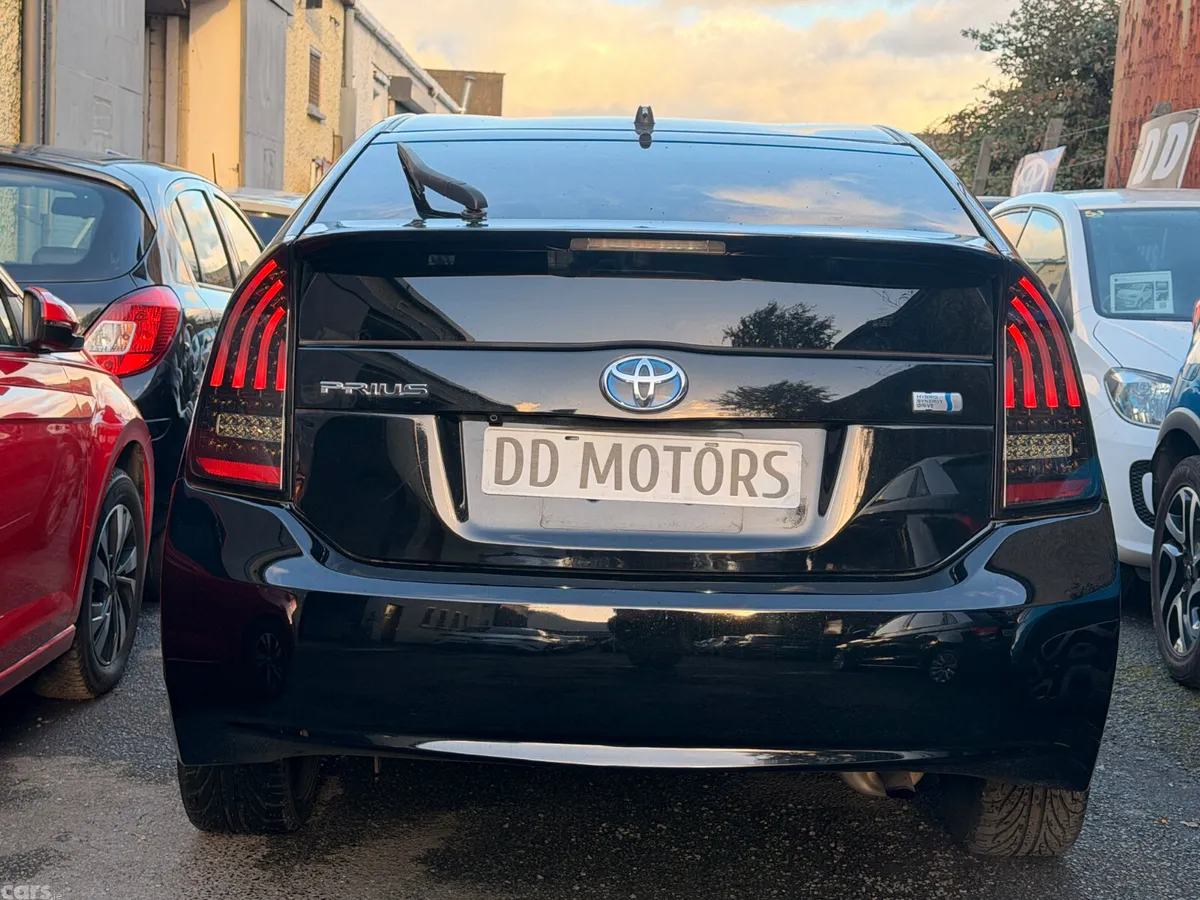 Toyota Prius Hatchback, Petrol Hybrid, 2015, Black