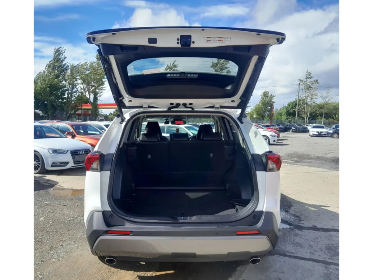 Toyota RAV4 SUV, Petrol Hybrid, 2021, White