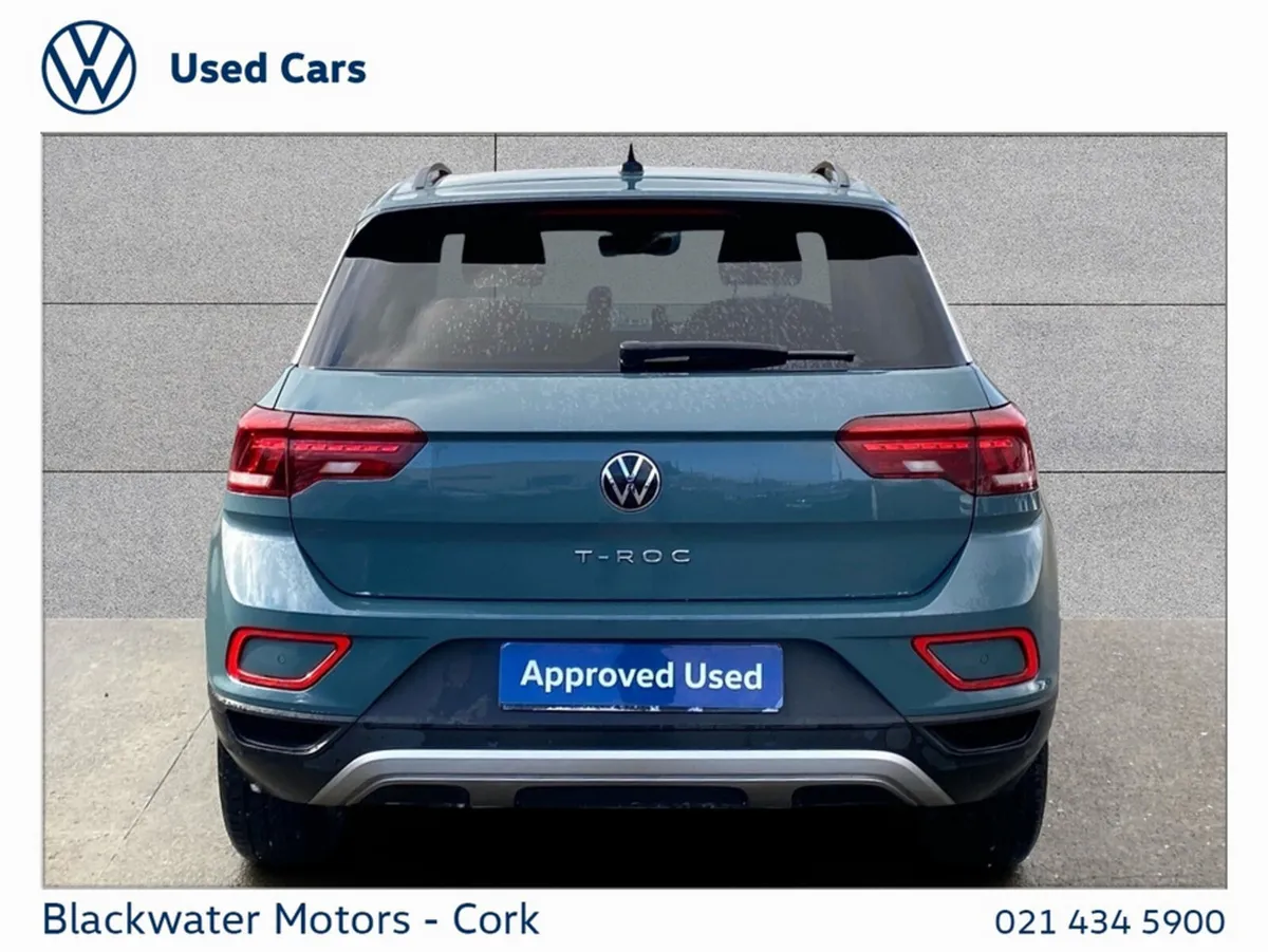 Volkswagen T-Roc SUV, Petrol, 2023, Blue