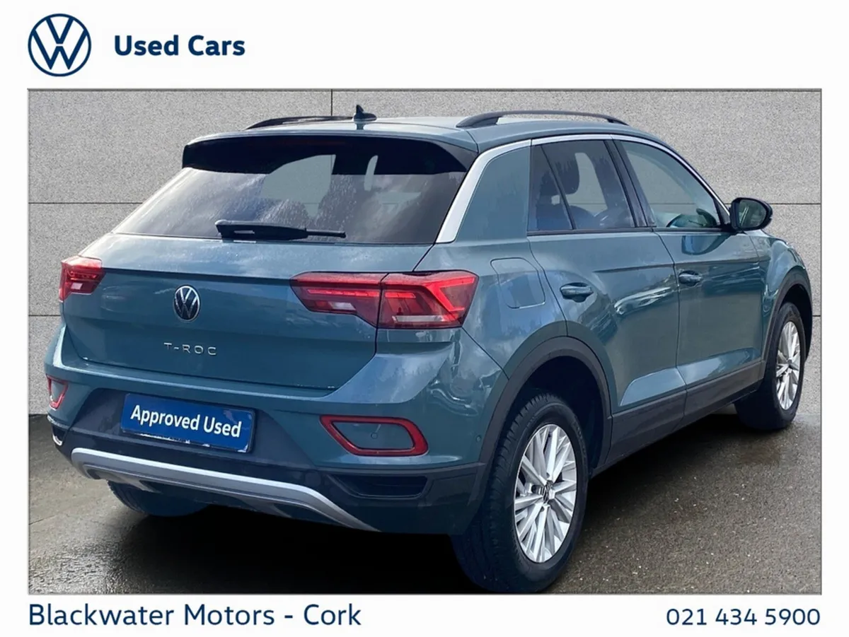 Volkswagen T-Roc SUV, Petrol, 2023, Blue