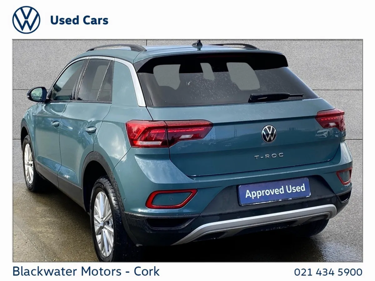 Volkswagen T-Roc SUV, Petrol, 2023, Blue