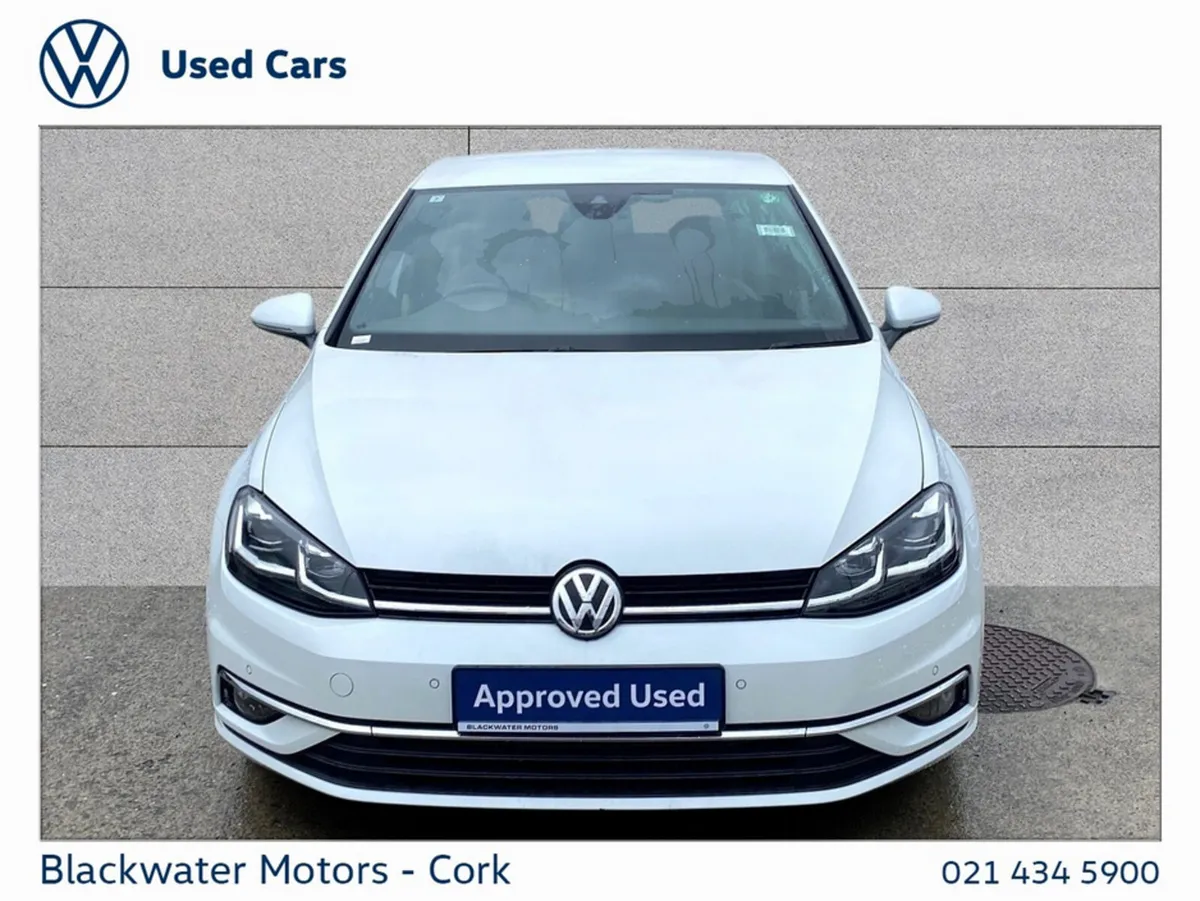 Volkswagen Golf Hatchback, Petrol, 2019, 