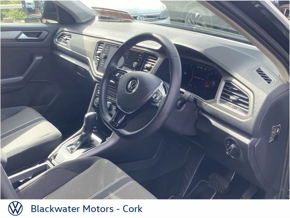 Volkswagen T-Roc Hatchback, Petrol, 2021, 