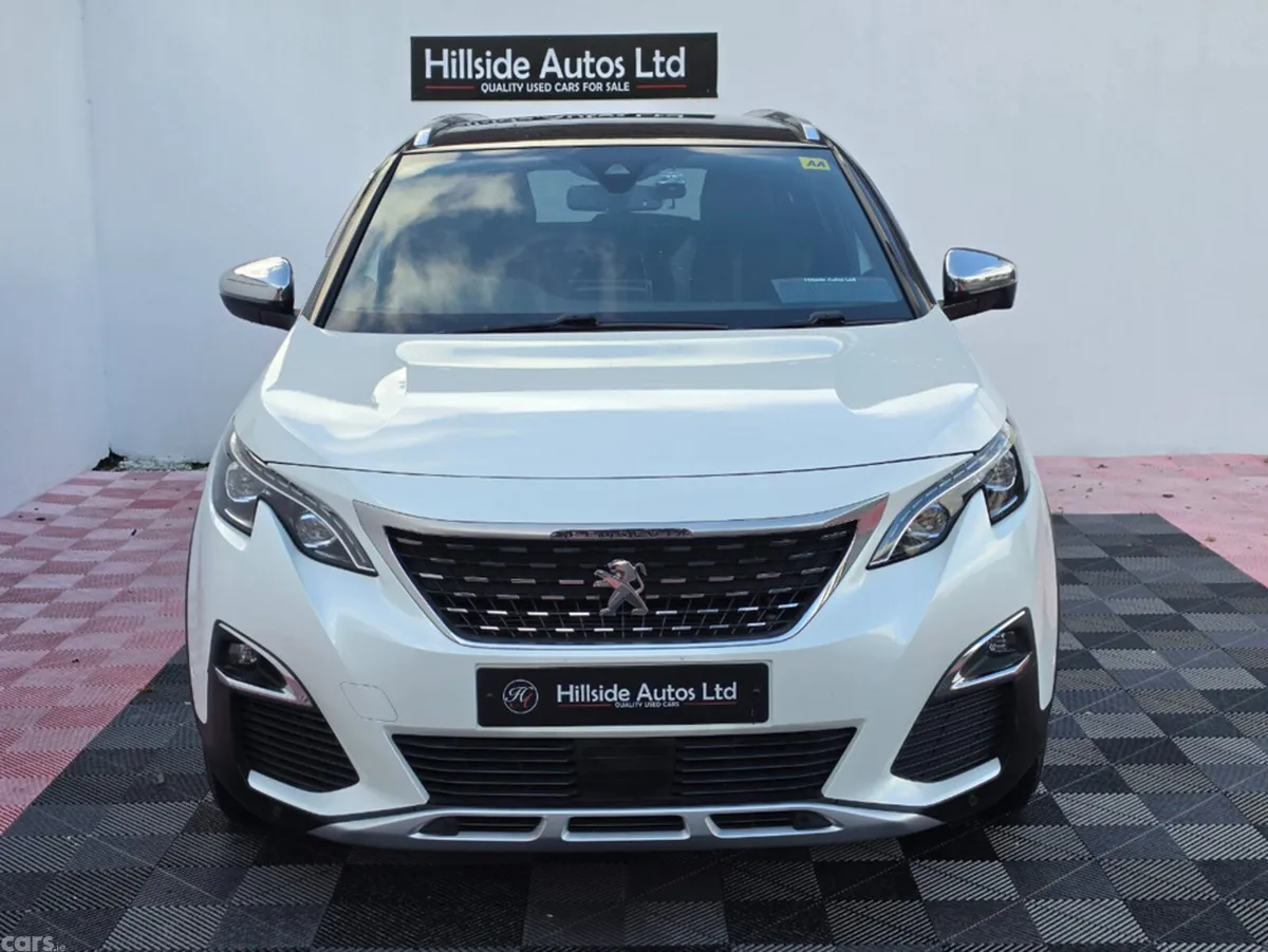 Peugeot 5008 MPV, Diesel, 2018, White