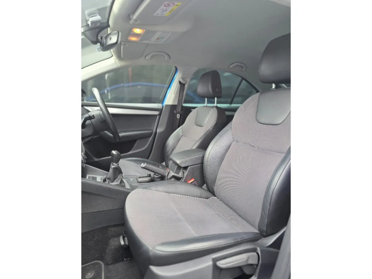 Skoda Octavia Hatchback, Diesel, 2020, Blue
