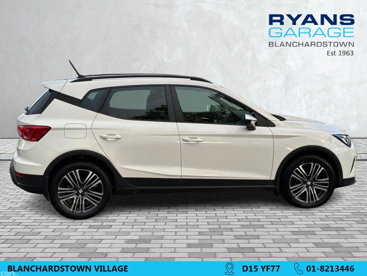 SEAT Arona Hatchback, Petrol, 2022, White