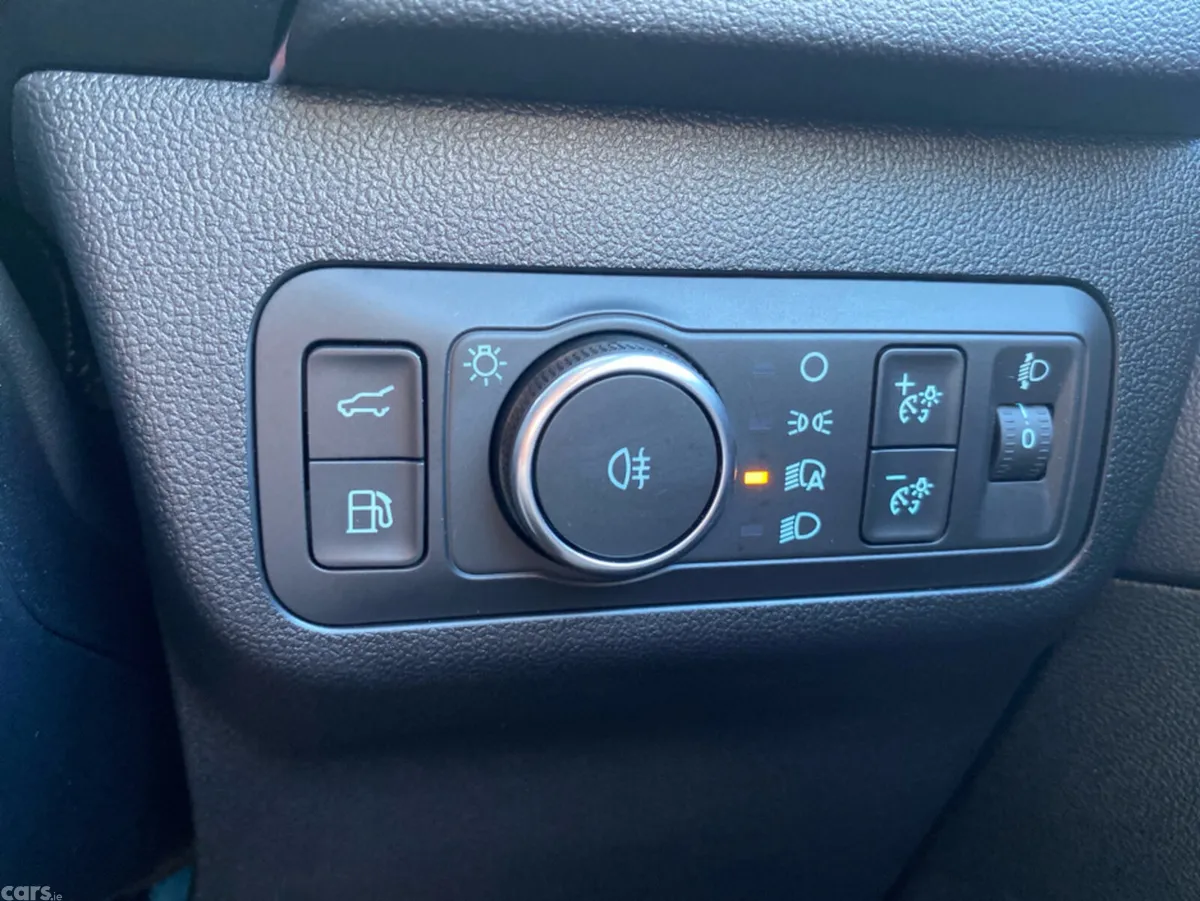 Ford Kuga MPV, Petrol Plug-in Hybrid, 2026, Grey