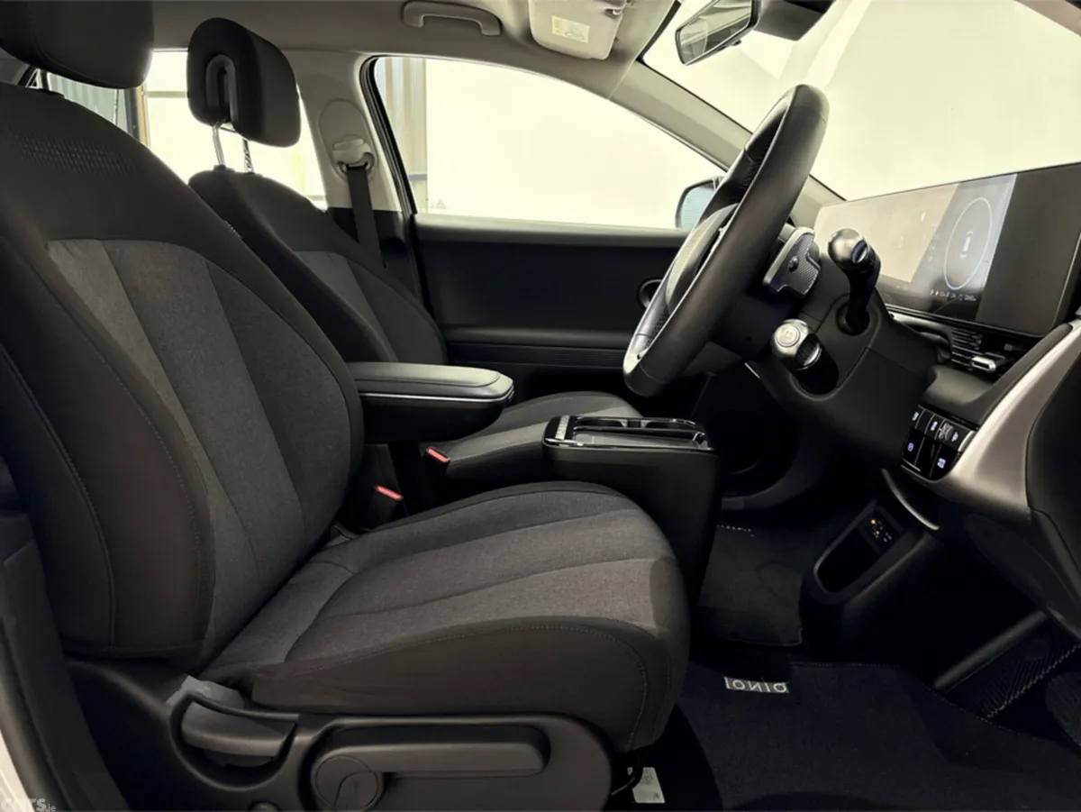 Hyundai IONIQ 5 MPV, Electric, 2025, Grey