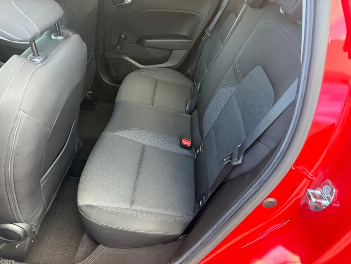 Renault Clio Hatchback, Petrol, 2020, Red