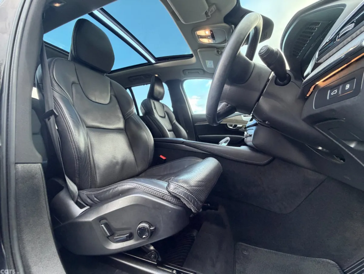 Volvo XC90 Estate, Petrol Plug-in Hybrid, 2023, Black