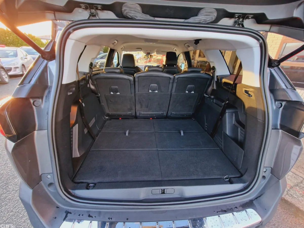 Peugeot 5008 MPV, Diesel, 2018, Grey