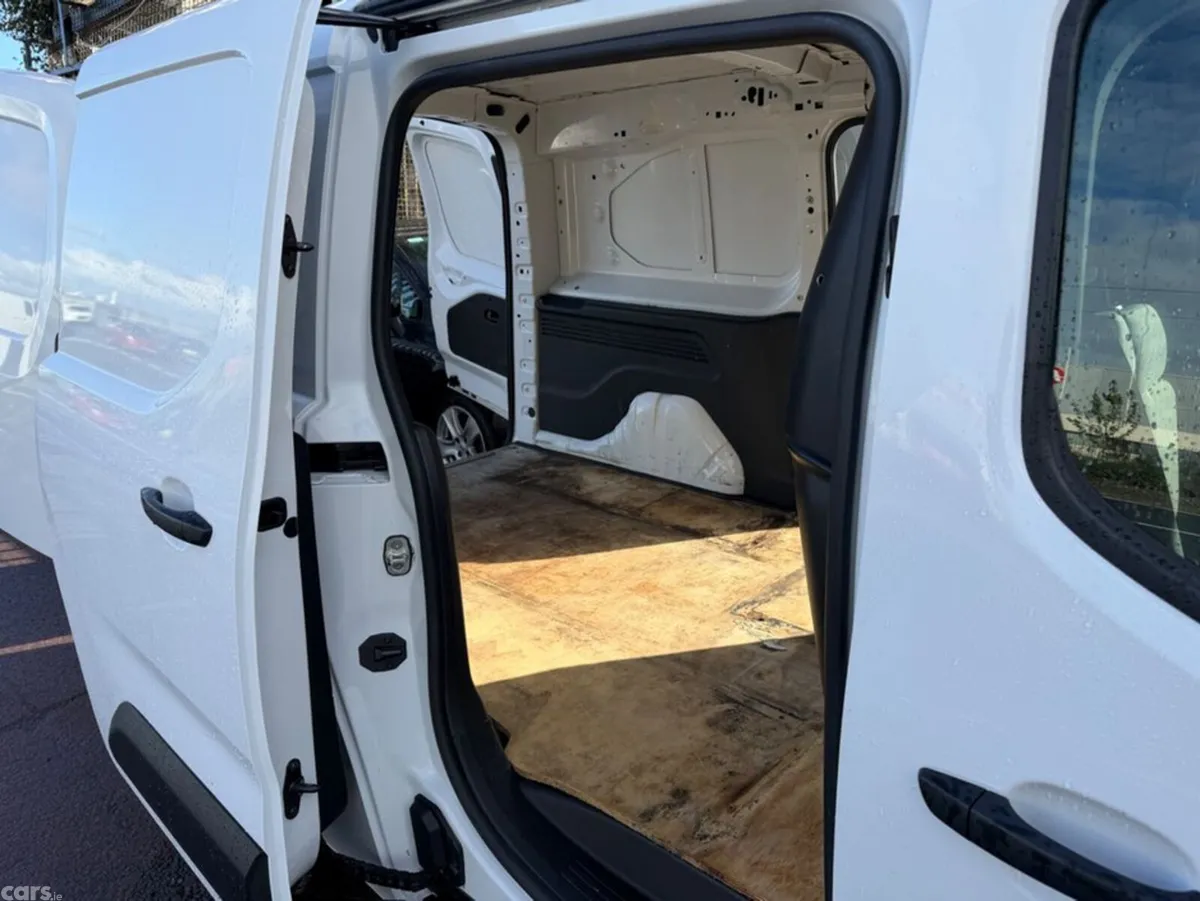 Citroen Berlingo Van, Diesel, 2023, White