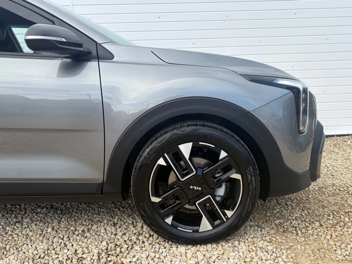 Kia Stonic SUV, Petrol, 2026, Grey
