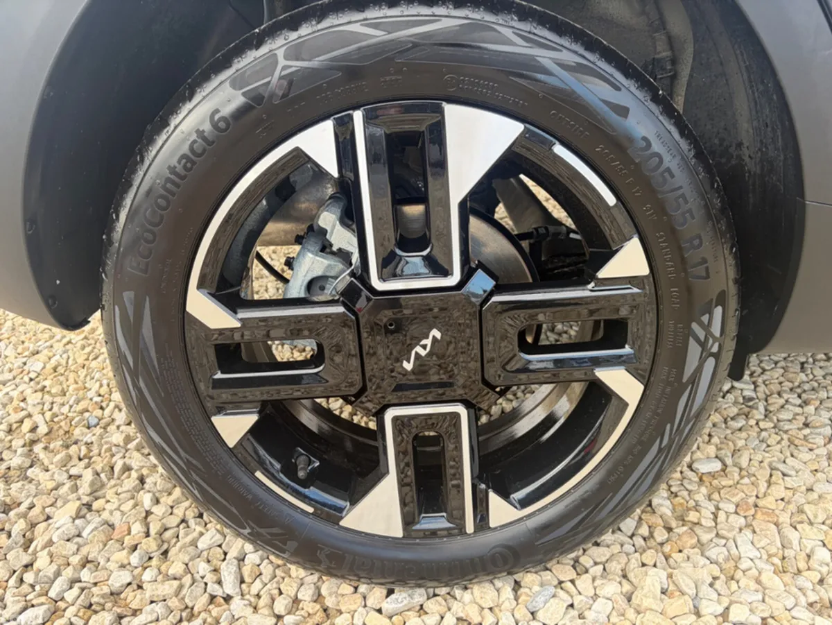 Kia Stonic SUV, Petrol, 2026, Grey