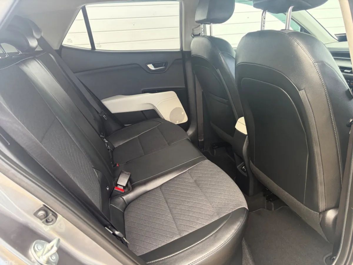 Kia Stonic SUV, Petrol, 2026, Grey