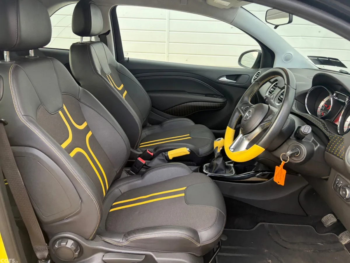 Opel Adam Hatchback, Petrol, 2013, Yellow